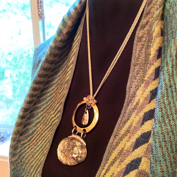 CHICO'S✨Opal Pendant Necklace - Picture 1 of 5